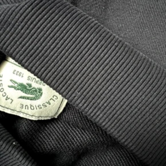 Brand New Lacoste Classic Fit Unisex 100% Cotton Crewneck Sweater - Picture 2 of 2